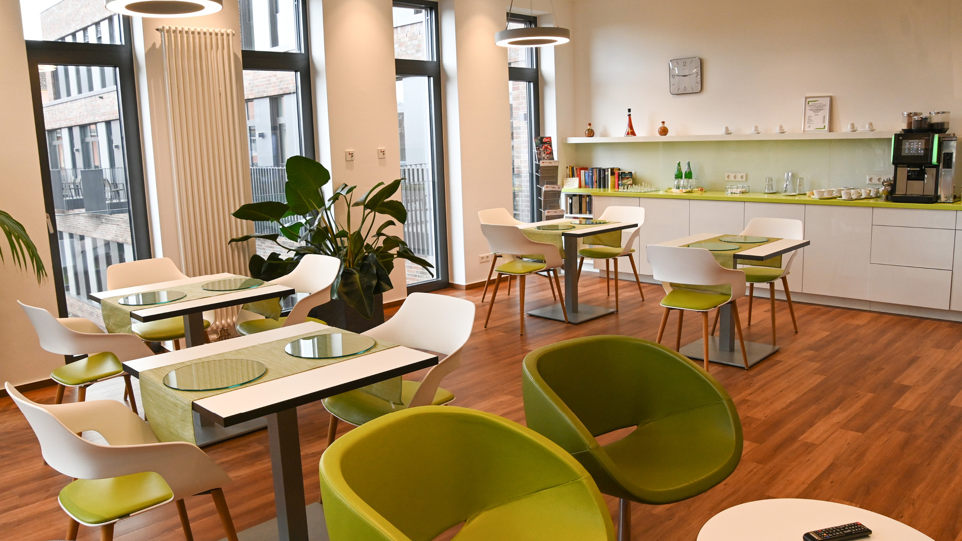 slider-komfortklinik__31B4C7E4A-5FB5-E9D0-7E58-73A270CE7DAB.jpg
